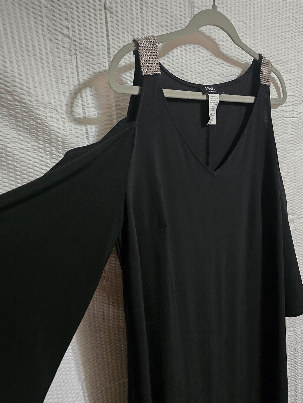 MSK Women Black Rhinestone Cold Shoulder V-Neck Dress 1X